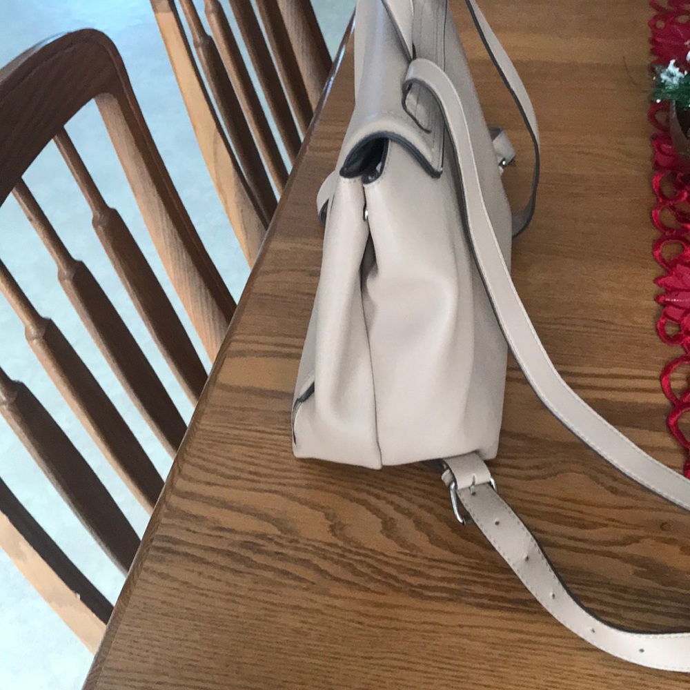 Reaction Kenneth Cole Beige Backpack - Picture 4 of 5